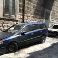 Notte di fuoco: distrutte due auto in via Sant'Alfonso