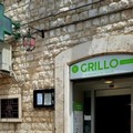 Dopo 93 anni la Farmacia Grillo lascia la storica sede in via Sant'Angelo