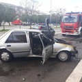 Ford Fiesta in fiamme in via Salvucci