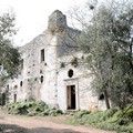 Masseria Navarino, tanto degrado ma di fantasmi neanche l'ombra