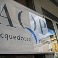 Il residence Nettuno collegato alla rete idrica di Aqp. Ancora lavori per Corso Fornari