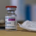 Il vaccino AstraZeneca in via definitiva per gli over 60: le indicazioni del Cts