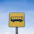 L'autobus per la scuola non passa: due studenti a piedi da Giovinazzo a Molfetta