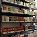 Biblioteca comunale, donazione di 3mila volumi dalle figlie del prof. Giovanni de Gennaro