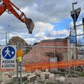 Una installazione in ferro al centro della rotatoria di Via Madonna dei martiri