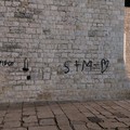 Nuovo atto vandalico a Molfetta: imbrattato il Duomo
