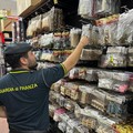 Sequestrati 7 mila articoli non a norma nel Barese: controlli anche in un negozio di Molfetta