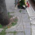 Viale Pio XI,fiori e lumini per Vito Tota sul luogo dell'incidente