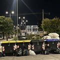 Rifiuti abbandonati in via Salvador Allende: la segnalazione dei residenti
