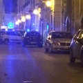 Due auto si scontrano in via Sergio Pansini