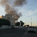 Incendio nei pressi del cantiere del nuovo porto di Molfetta