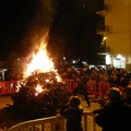 I “fuochi dell’allegrezza” di San Corrado illuminano Molfetta