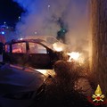 Notte impegnativa per i Vigili del Fuoco a Molfetta: tre veicoli in fiamme