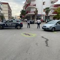 Travolta da un'auto, grave una donna: ha perso molto sangue