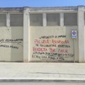 Atto vandalico alle spalle della stazione ferroviaria: la segnalazione