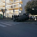 Incidente in via Pio La Torre. Ferito il conducente.