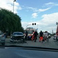 Incidente su via Berlinguer, due auto coinvolte. Traffico rallentato