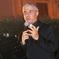 Auguri monsignor Renna