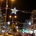 Non solo eventi. Per le strade di Molfetta tornano le luminarie a Natale e Capodanno