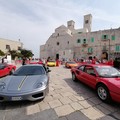 Il Cavallino rampante all'ombra del Duomo per  "Molfetta in Ferrari "