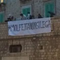 “Molfetta non si lega”, protesta durante l’intervento di Maroni a Palazzo Giovene