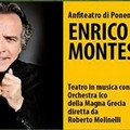 Enrico Montesano, accompagnato dall’Orchestra ico della Magna Grecia