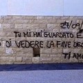 Dichiarazione d’amore sul muro di cala Sant'Andrea