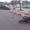 Scontro auto-moto in via Salvo D'Acquisto: una persona in ospedale