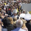 ​«Papa Francesco mi ha stretto la mano e mi ha detto di pregare»