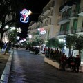 Negozi aperti e luminarie accese: parte il Natale del commercio a Molfetta