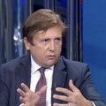Covid, l'idea di Sileri: «Con 30 milioni di italiani vaccinati, niente mascherina all'aperto»