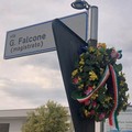 Un gesto di memoria e impegno civile: una corona di fiori in ricordo della strage di Capaci