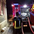 Incendio nella notte in via Nullo, brucia una Fiat Panda