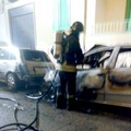 L'altra notte a fuoco due auto in via Cap. Carabellese