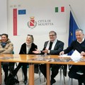 Presentato il Capodanno molfettese: ci saranno i Dear Jack e Serena de Bari