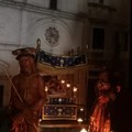 Tra scultura e passione: la processione dei Cinque Misteri simulata in miniatura