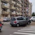 Incidente in via Papa Montini a Molfetta: scontro tra due auto