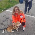 I volontari: «La prima cosa che ci hanno chiesto è stata proteggersi dal freddo»