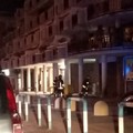 Mastello dell'indifferenziata a fuoco in via Achille Salvucci. Sul posto i Vigili del Fuoco