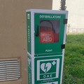 Rubato per poche ore il defibrillatore H24 installato appena 13 giorni fa in via Massari