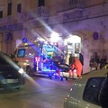Scontro tra un monopattino e un'auto a Molfetta. Soccorso un giovane
