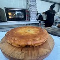 Molfetta celebra il suo calzone: successo per la 32ª edizione della sagra