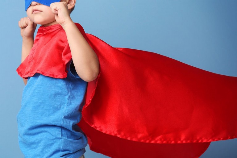 Bimbo supereroe