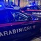 Tenta di disfarsi della droga, poi scaglia una bici contro i Carabinieri: preso