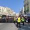 Il caldo non ferma l'entusiasmo: fan già in fila per la prima serata di Battiti Live