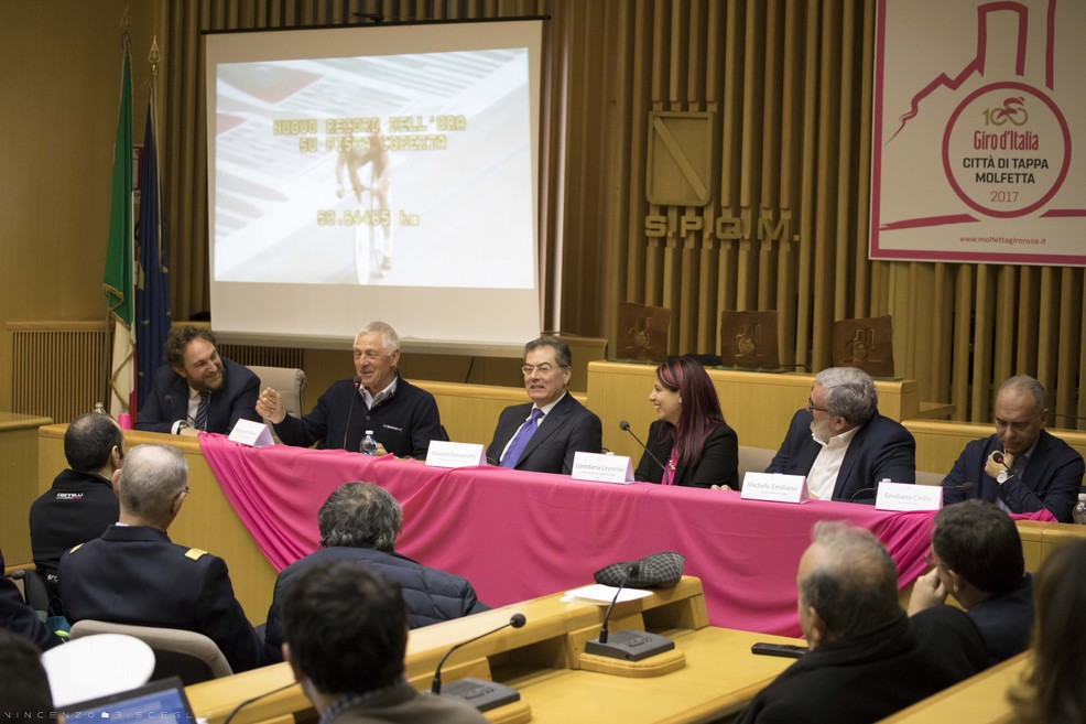 Conferenza Giro d'Italia. <span>Foto Vincenzo Bisceglie</span>