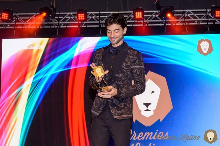 Fabio Bisceglie al Premios Latino