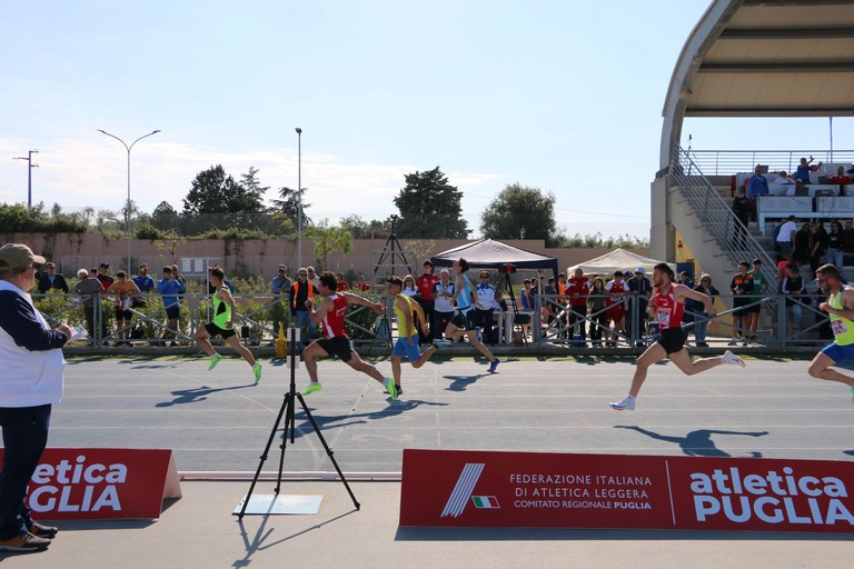 Assoluti di atletica: a Molfetta due giorni di gare, emozioni e sfide tra i migliori della regione