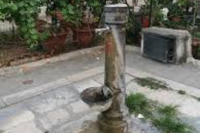 Fontana via Giovinazzo