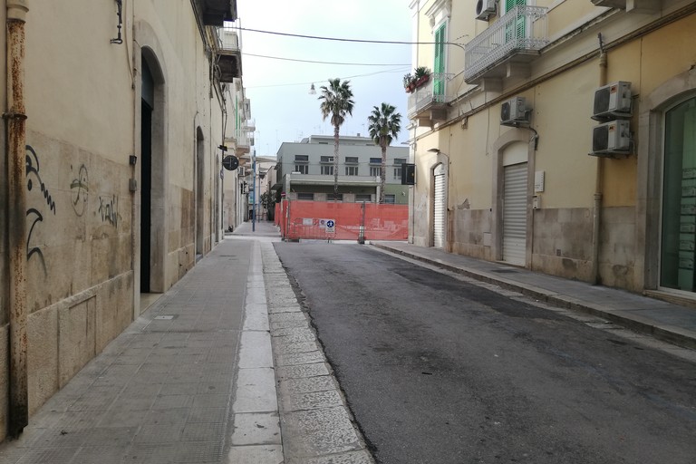 Via Cairoli